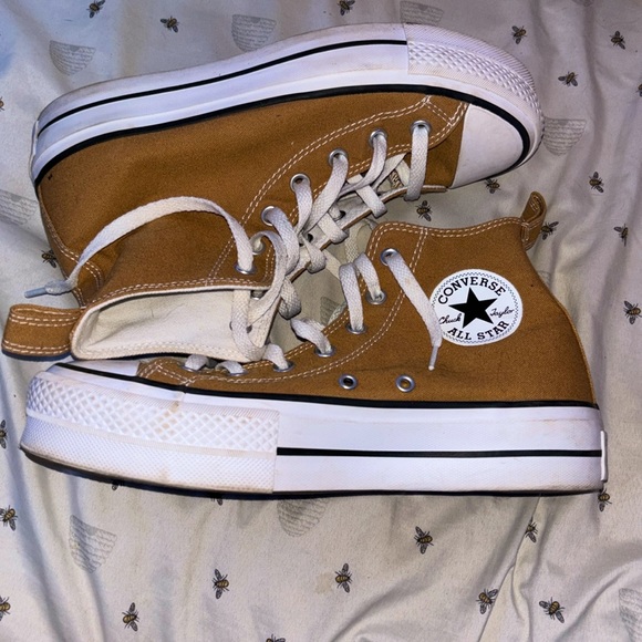 converse - Picture 1 of 2